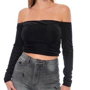AFRM - Jaxley ribbed velvet off the shoulder, lined black top. Medium. New!